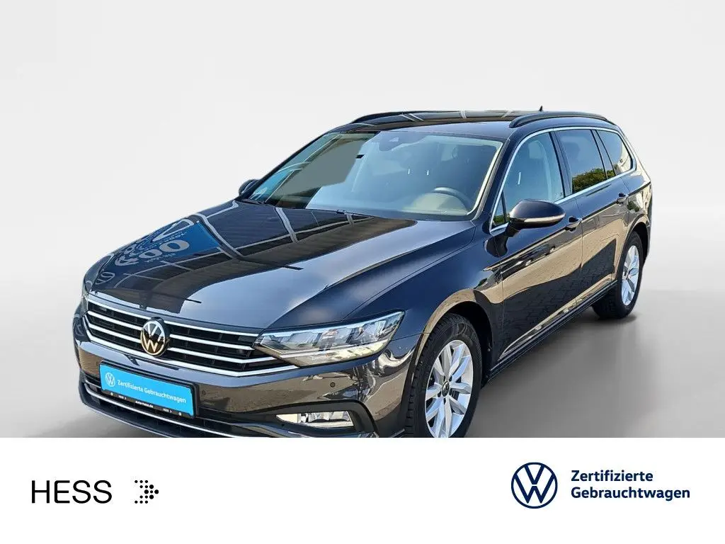 Photo 1 : Volkswagen Passat 2023 Essence