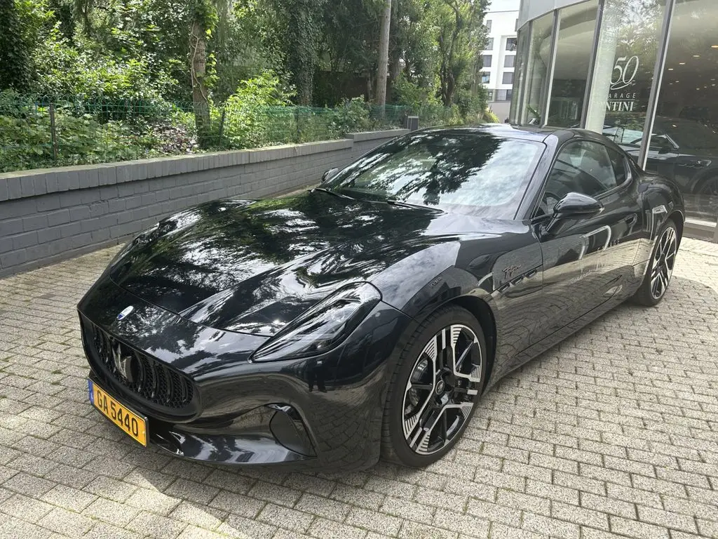 Photo 1 : Maserati Granturismo 2024 Non renseigné