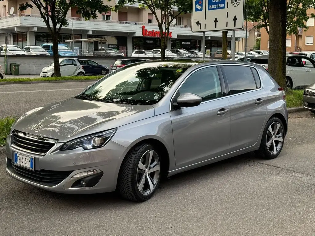 Photo 1 : Peugeot 308 2017 Essence