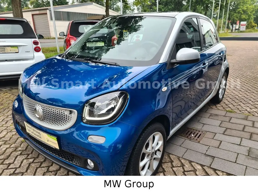 Photo 1 : Smart Forfour 2017 Petrol