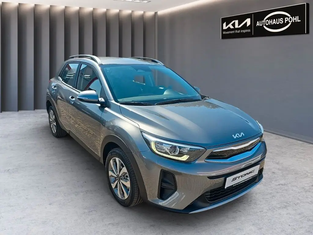 Photo 1 : Kia Stonic 2024 Essence