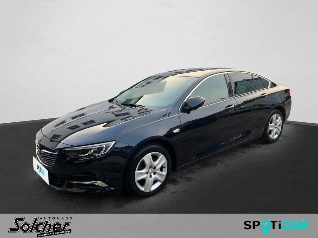 Photo 1 : Opel Insignia 2018 Petrol