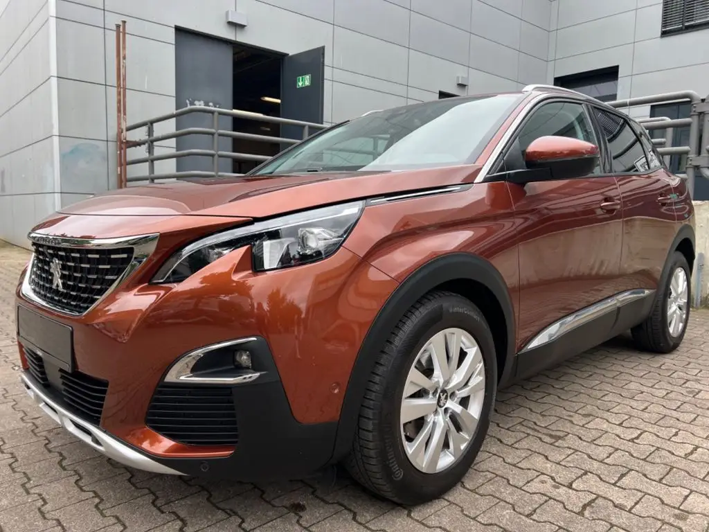 Photo 1 : Peugeot 3008 2016 Petrol