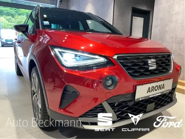 Photo 1 : Seat Arona 2024 Petrol