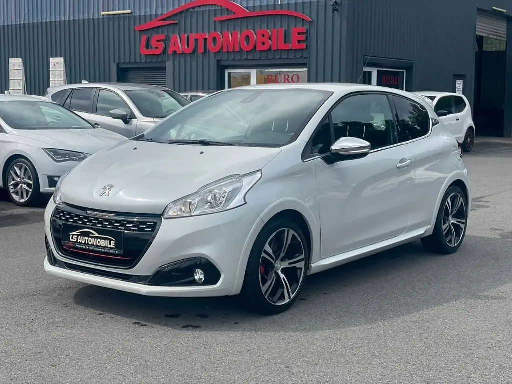 Photo 1 : Peugeot 208 2018 Essence