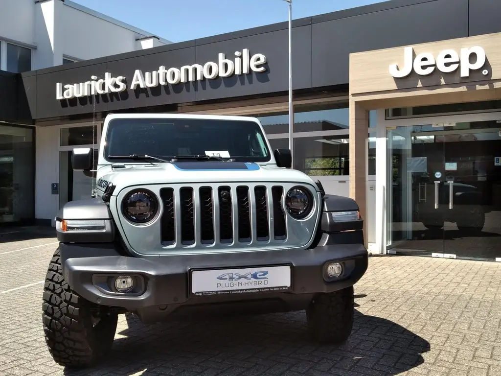 Photo 1 : Jeep Wrangler 2023 Hybrid