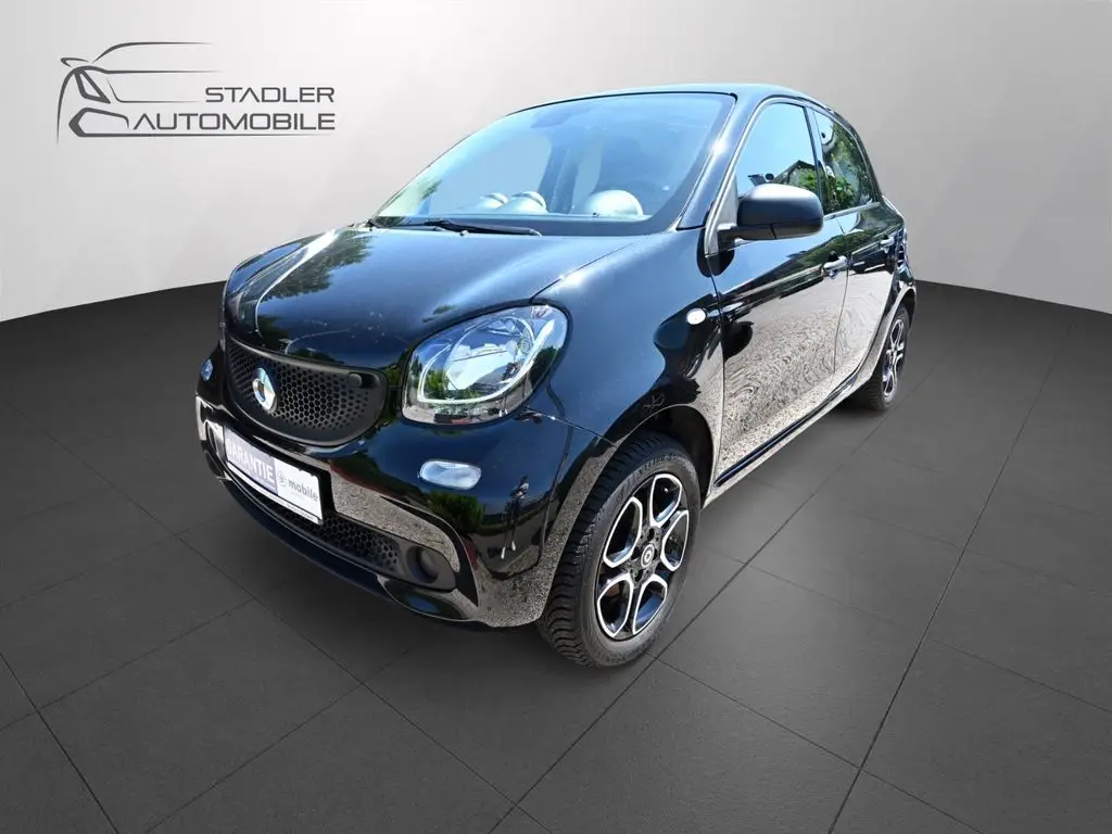 Photo 1 : Smart Forfour 2018 Petrol