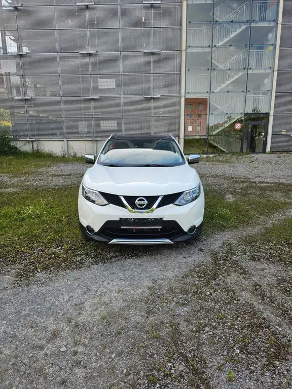 Photo 1 : Nissan Qashqai 2015 Petrol