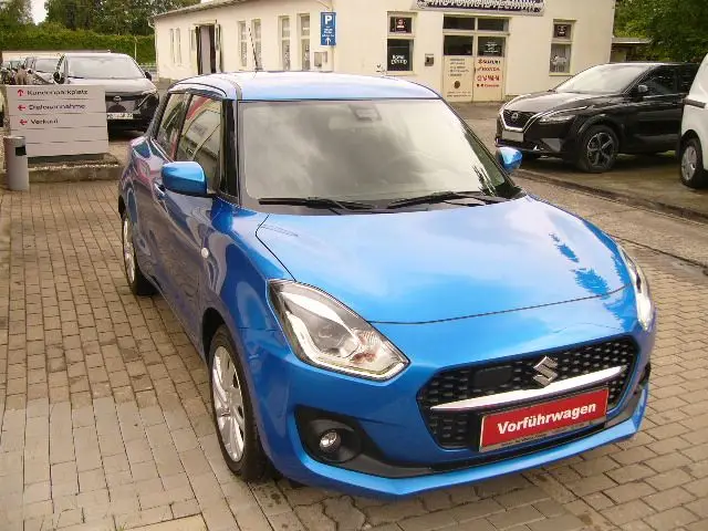 Photo 1 : Suzuki Swift 2023 Petrol