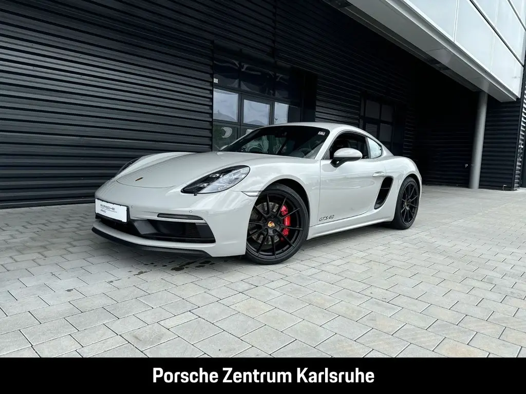 Photo 1 : Porsche 718 2021 Essence