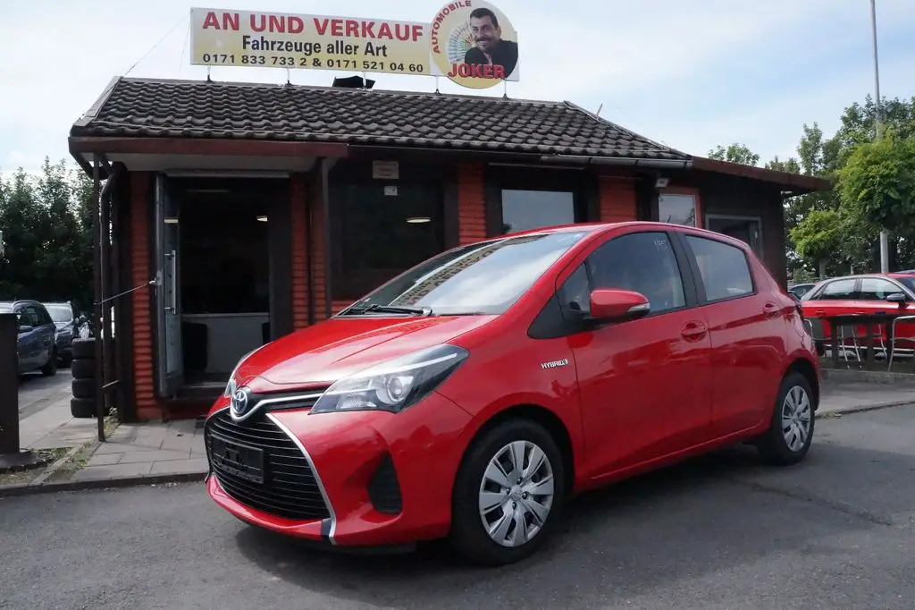 Photo 1 : Toyota Yaris 2016 Hybrid