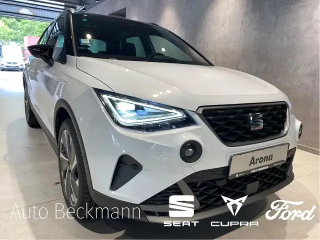 Photo 1 : Seat Arona 2024 Essence