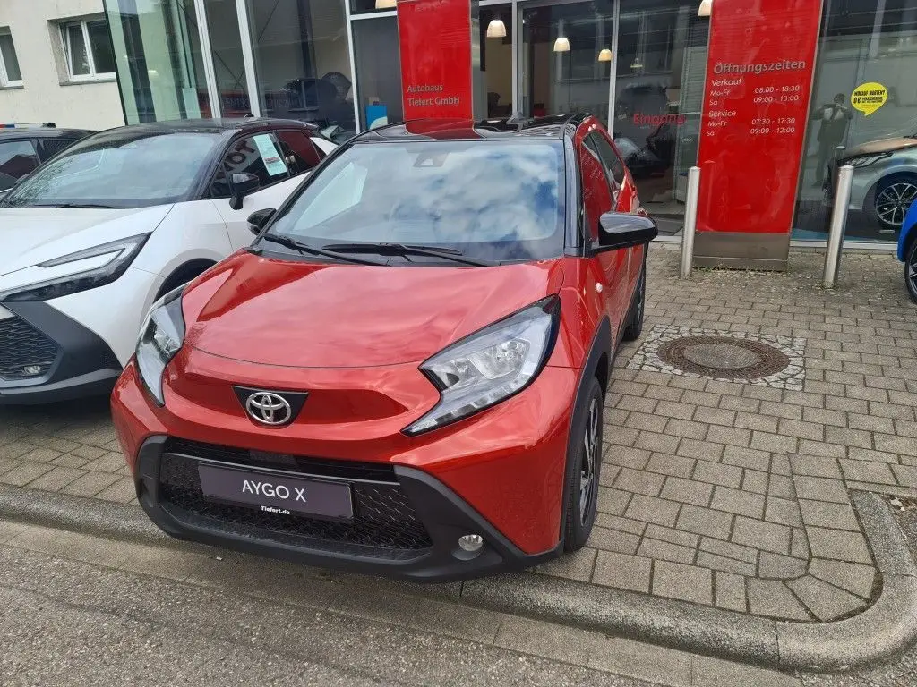 Photo 1 : Toyota Aygo X 2024 Essence