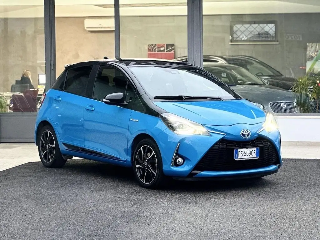 Photo 1 : Toyota Yaris 2018 Hybrid