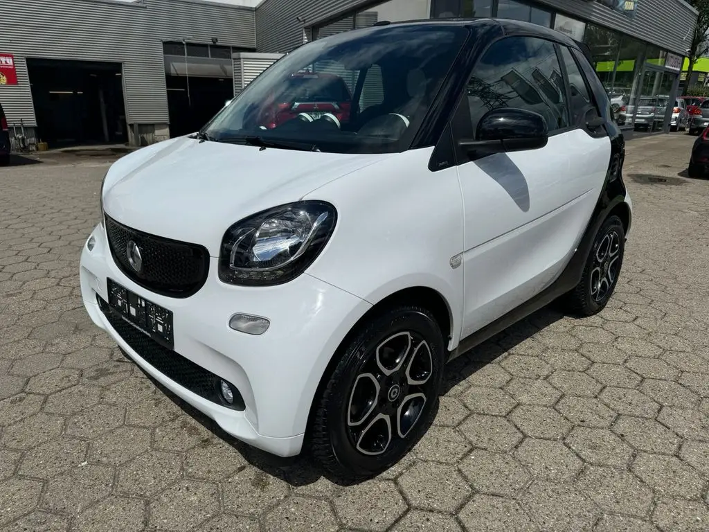 Photo 1 : Smart Fortwo 2016 Petrol