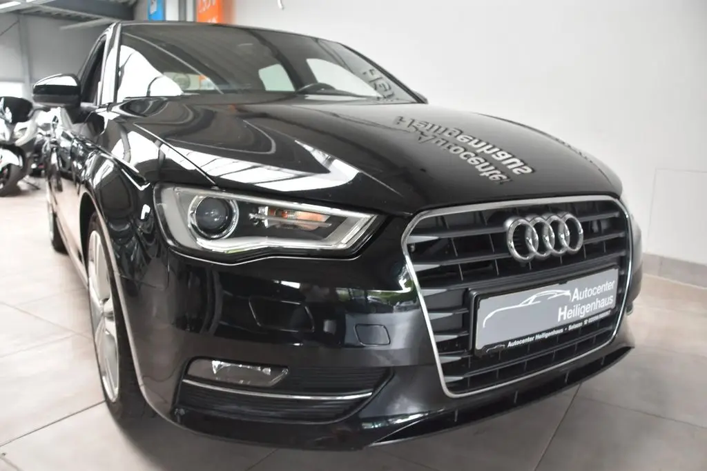 Photo 1 : Audi A3 2014 Petrol