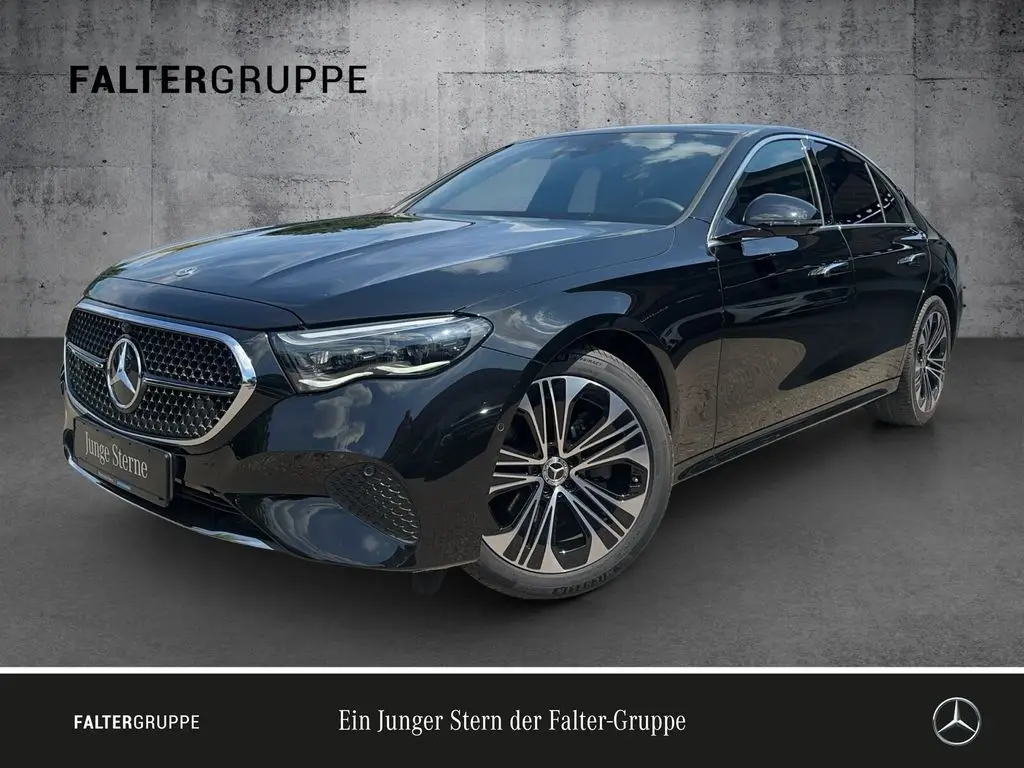 Photo 1 : Mercedes-benz Classe E 2023 Petrol