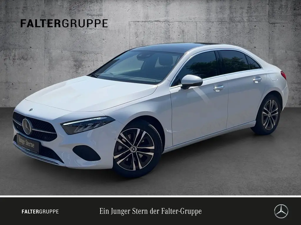 Photo 1 : Mercedes-benz Classe A 2023 Essence