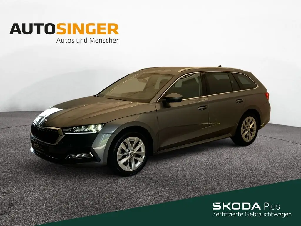 Photo 1 : Skoda Octavia 2023 Essence