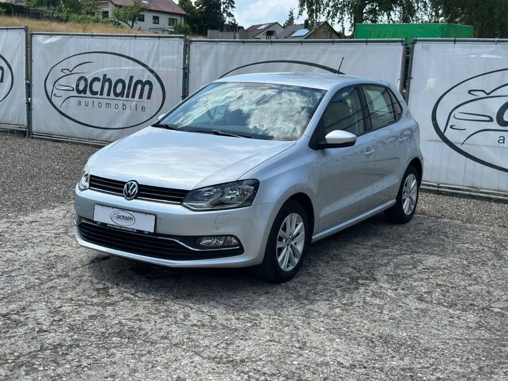 Photo 1 : Volkswagen Polo 2016 Petrol