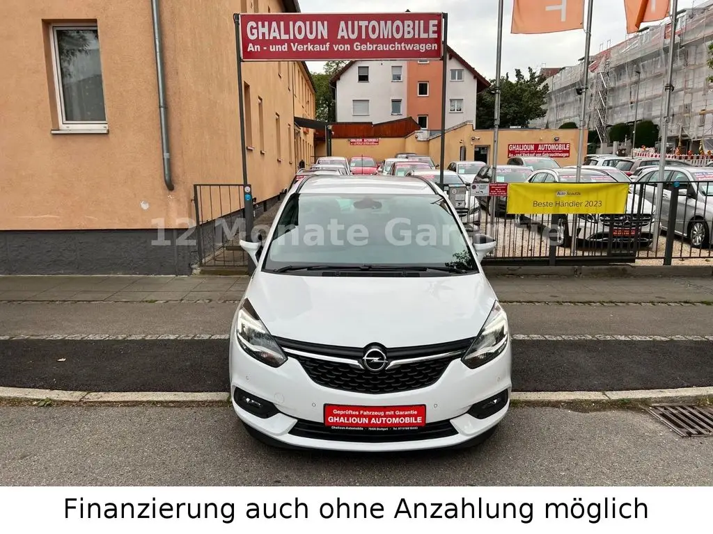 Photo 1 : Opel Zafira 2016 Petrol