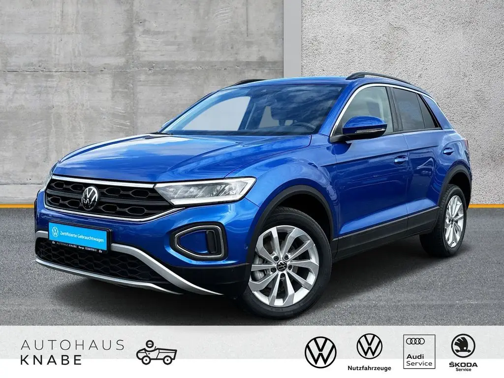 Photo 1 : Volkswagen T-roc 2023 Essence