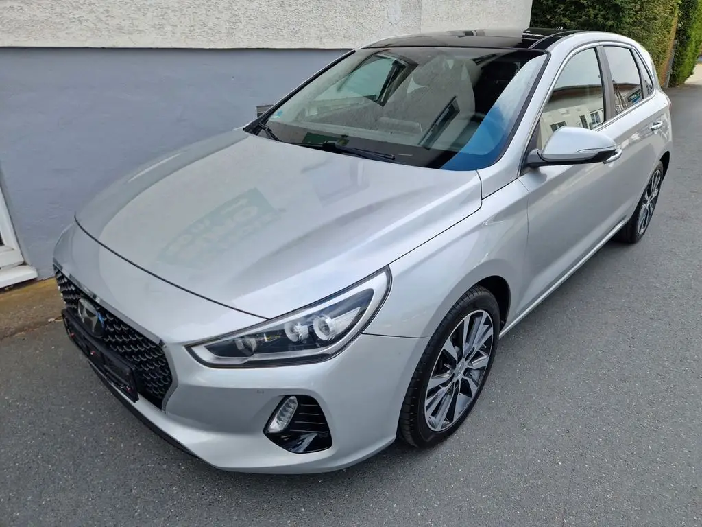 Photo 1 : Hyundai I30 2016 Diesel