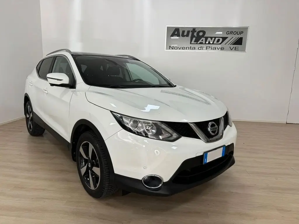 Photo 1 : Nissan Qashqai 2015 Diesel