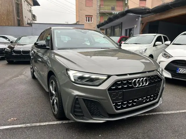 Photo 1 : Audi A1 2023 Petrol