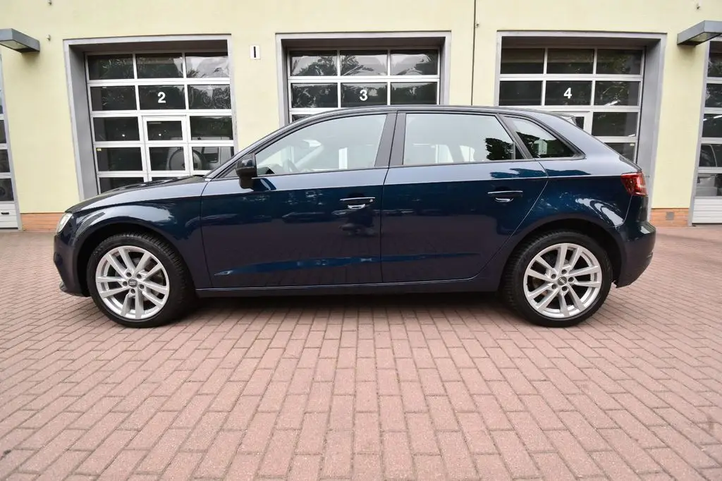 Photo 1 : Audi A3 2018 Diesel