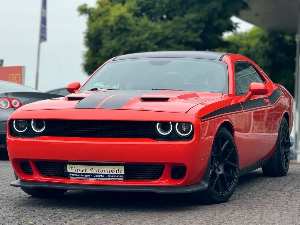 Photo 1 : Dodge Challenger 2017 Essence