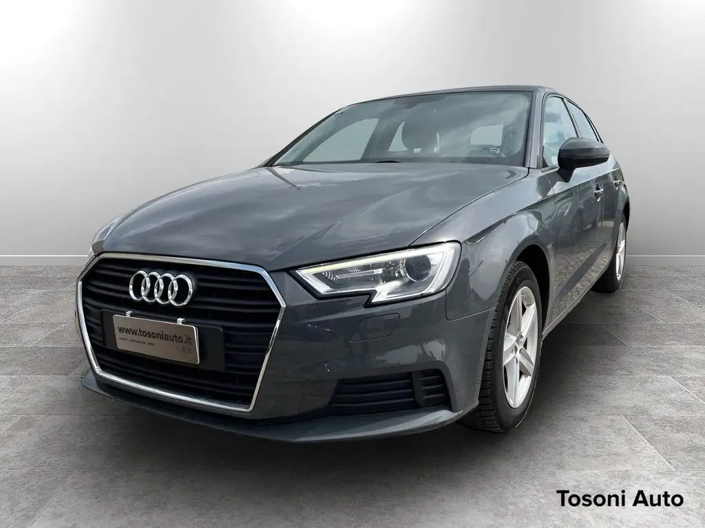 Photo 1 : Audi A3 2019 Diesel