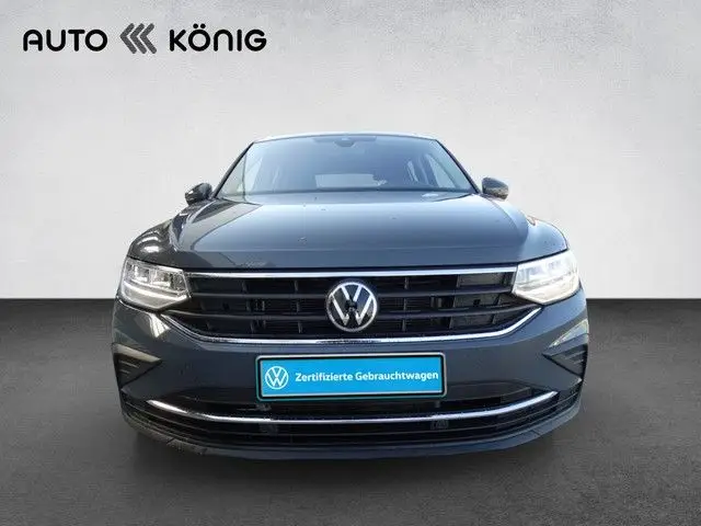 Photo 1 : Volkswagen Tiguan 2021 Essence