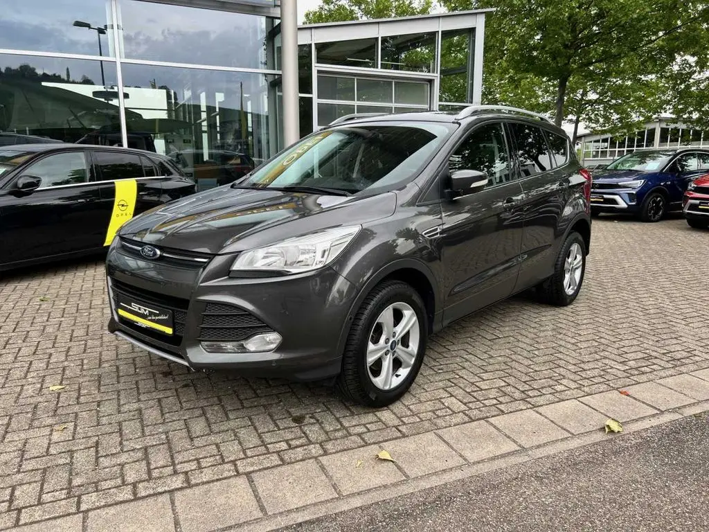 Photo 1 : Ford Kuga 2015 Petrol