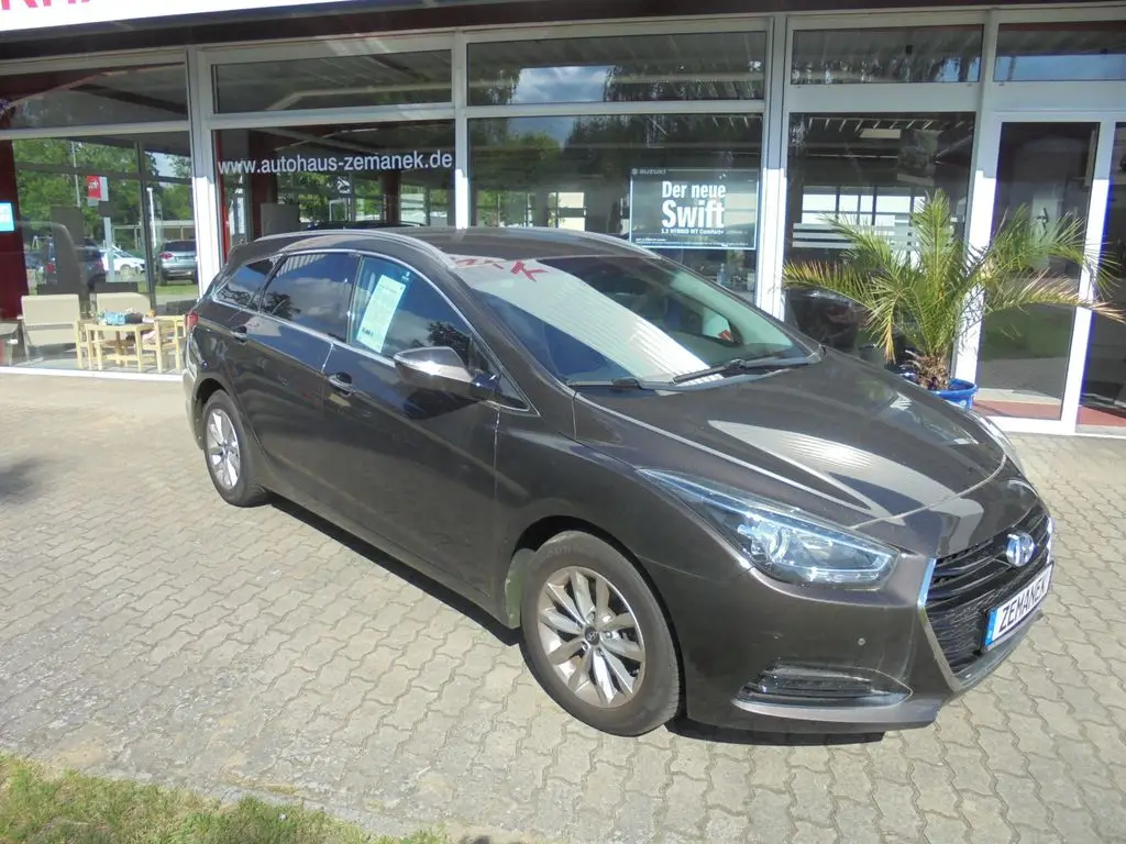 Photo 1 : Hyundai I40 2018 Petrol