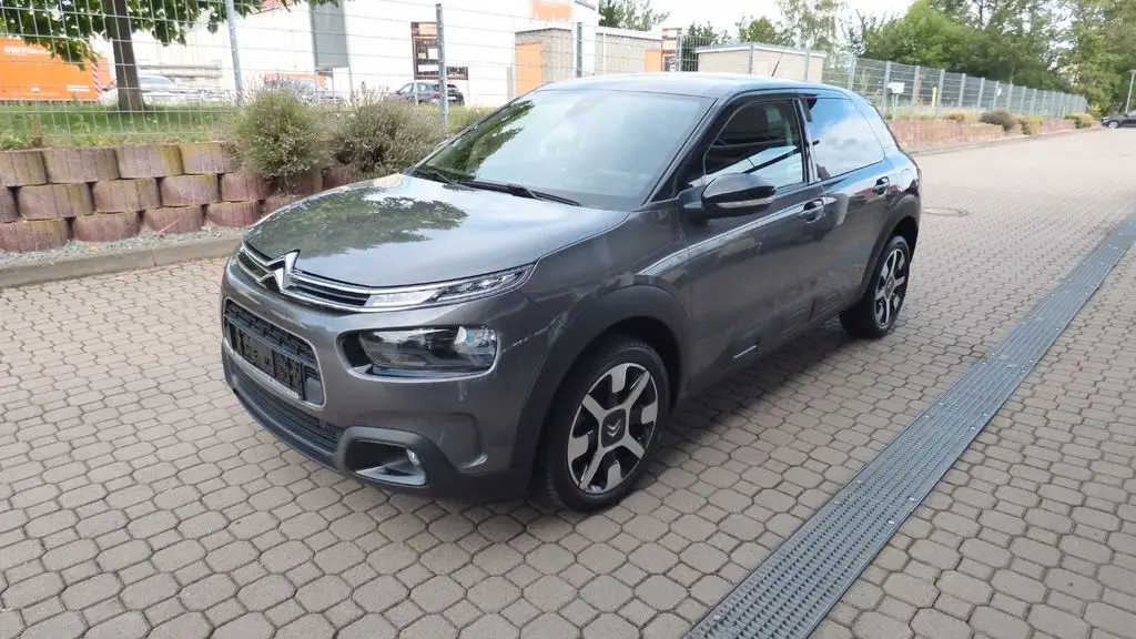 Photo 1 : Citroen C4 2019 Petrol