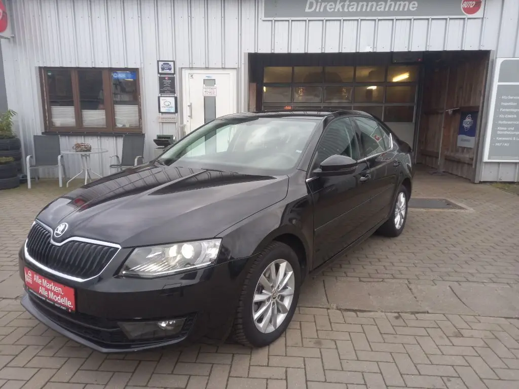 Photo 1 : Skoda Octavia 2017 Petrol