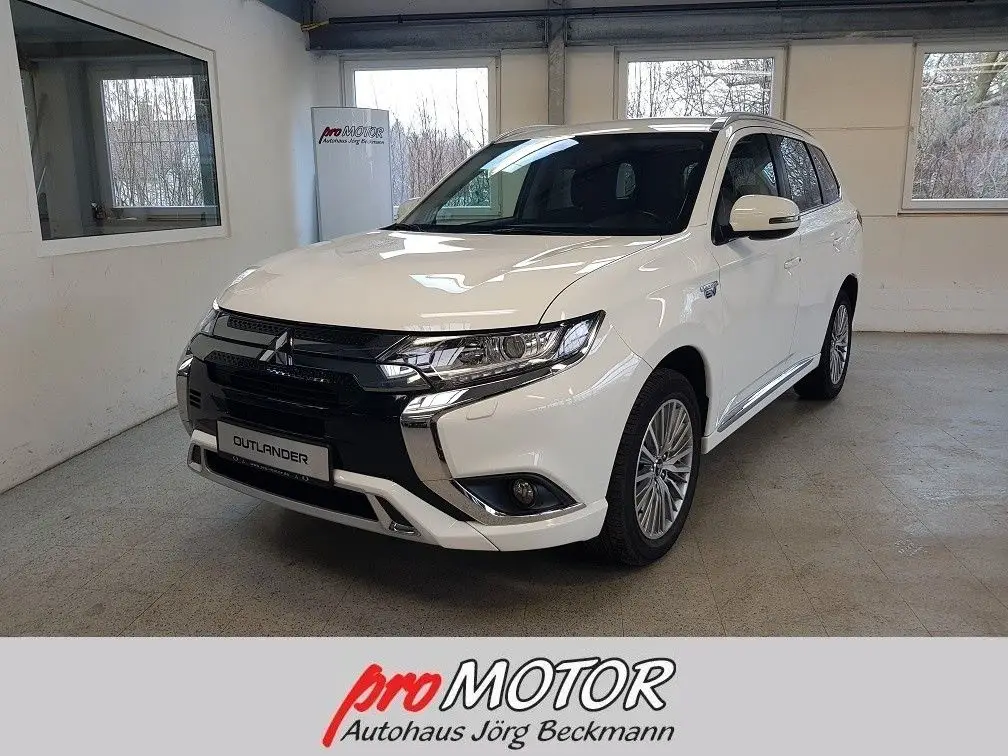 Photo 1 : Mitsubishi Outlander 2020 Hybrid