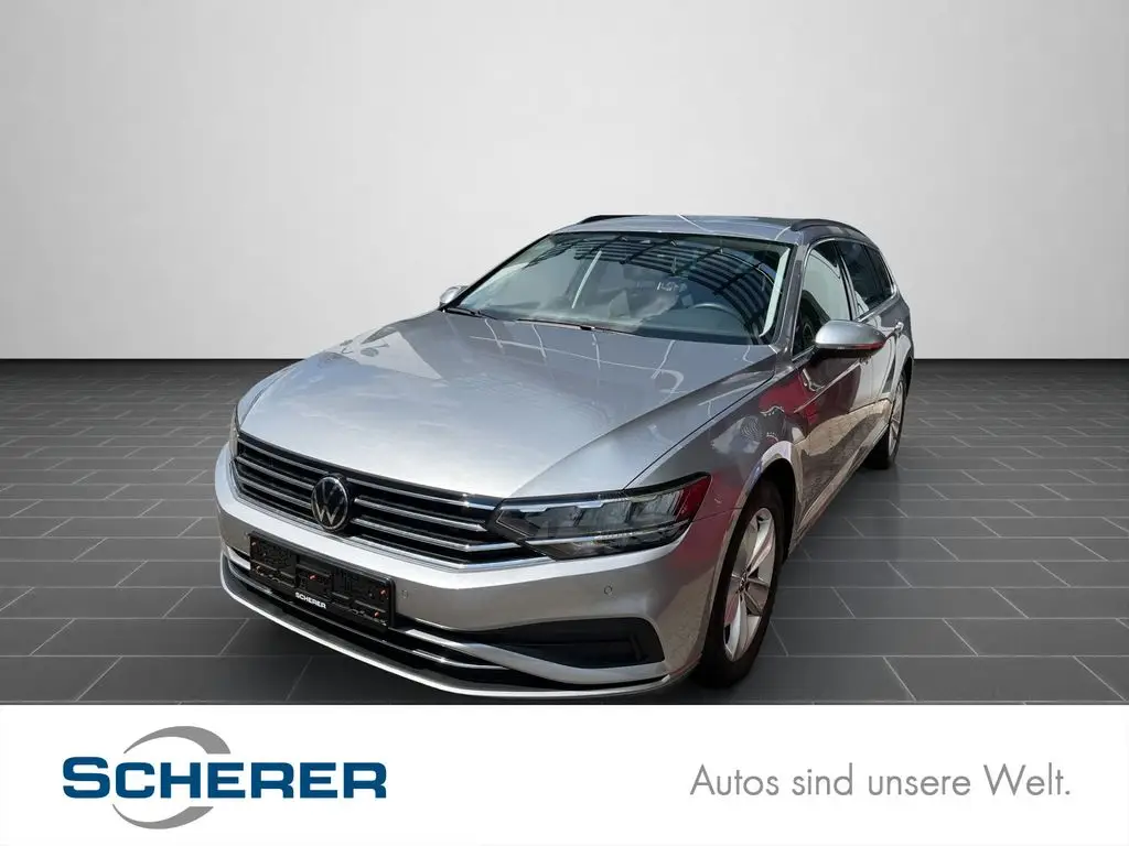 Photo 1 : Volkswagen Passat 2023 Essence