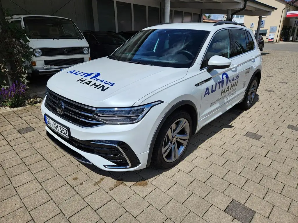 Photo 1 : Volkswagen Tiguan 2024 Essence