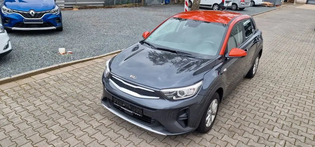 Photo 1 : Kia Stonic 2018 Petrol