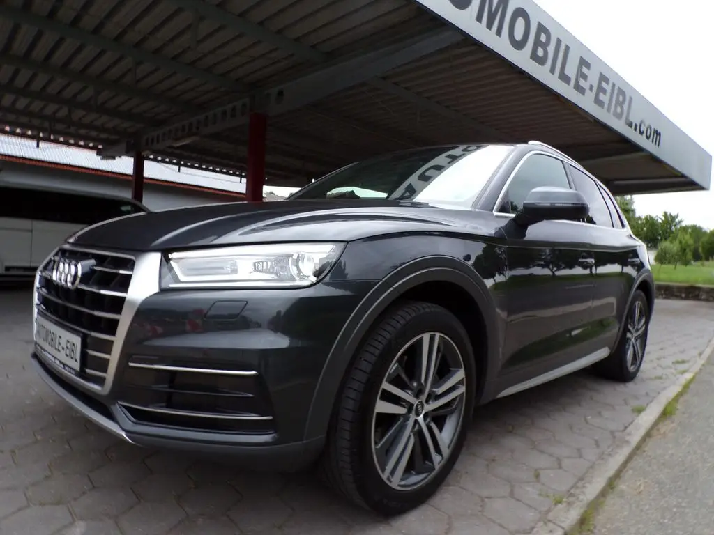 Photo 1 : Audi Q5 2020 Diesel