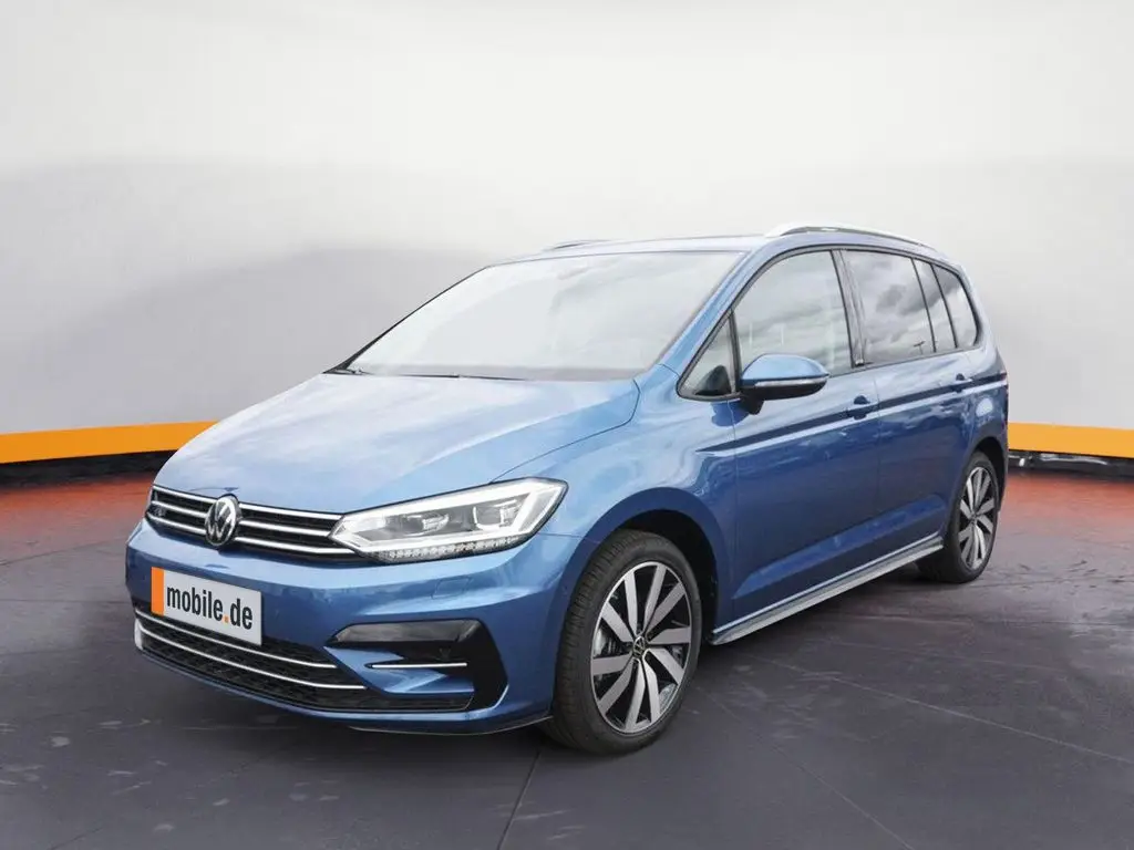 Photo 1 : Volkswagen Touran 2024 Essence