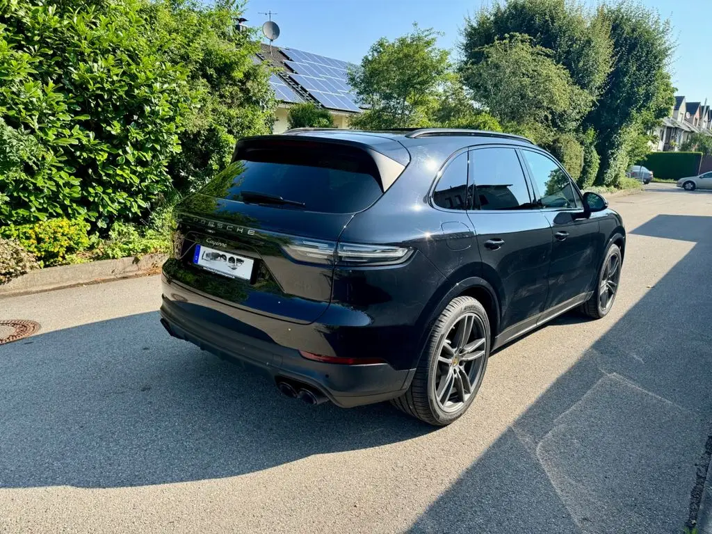 Photo 1 : Porsche Cayenne 2019 Petrol