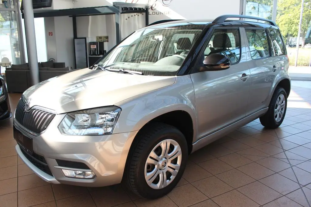 Photo 1 : Skoda Yeti 2015 Petrol