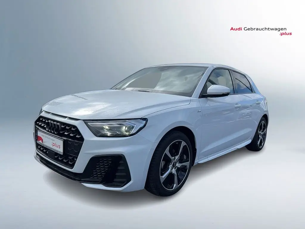 Photo 1 : Audi A1 2023 Essence