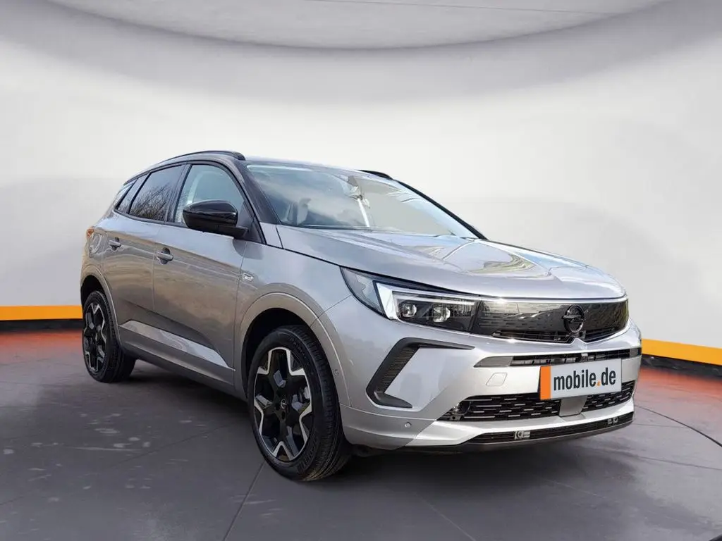 Photo 1 : Opel Grandland 2023 Essence