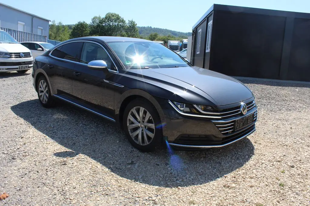 Photo 1 : Volkswagen Arteon 2018 Essence