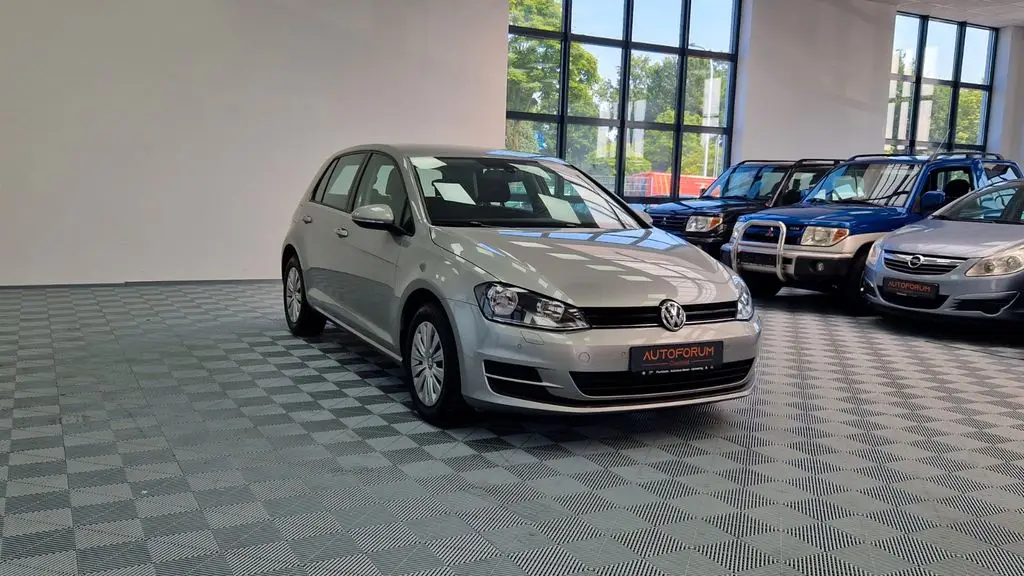 Photo 1 : Volkswagen Golf 2016 Petrol