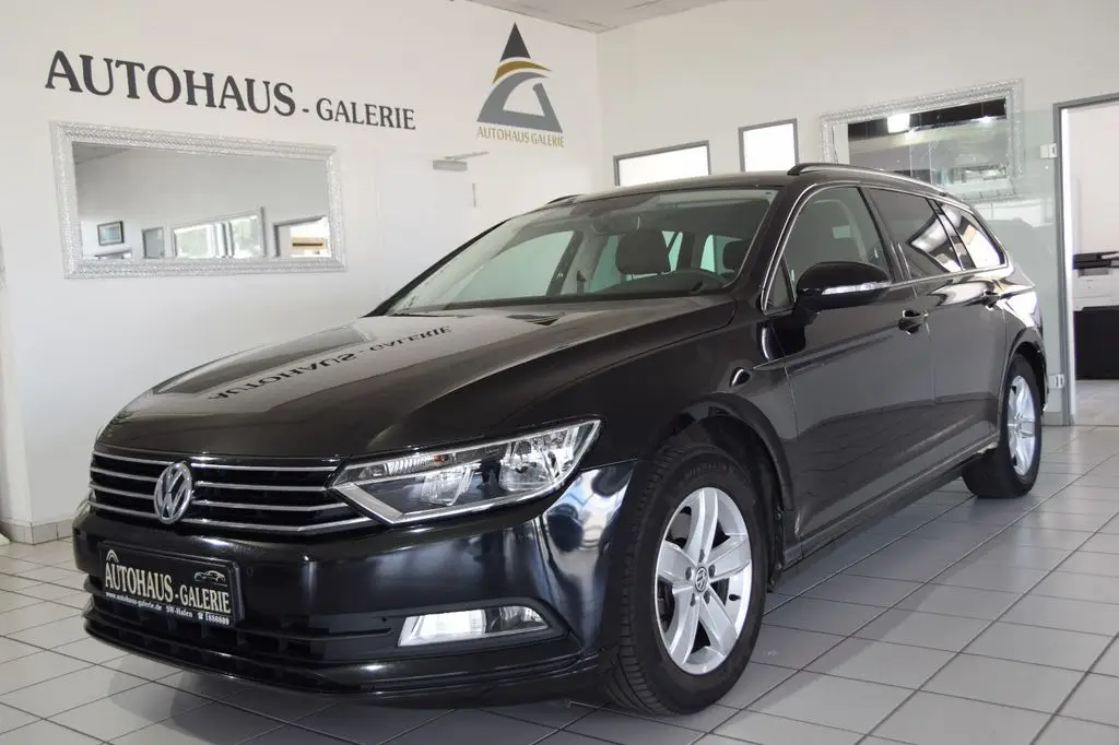 Photo 1 : Volkswagen Passat 2015 Petrol